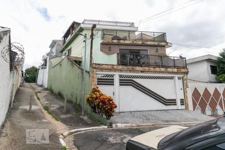Casa à venda com 380m², 3 quartos e 6 vagasFachada