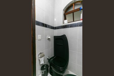 Casa à venda com 380m², 3 quartos e 6 vagasGaragem - Banheiro 6