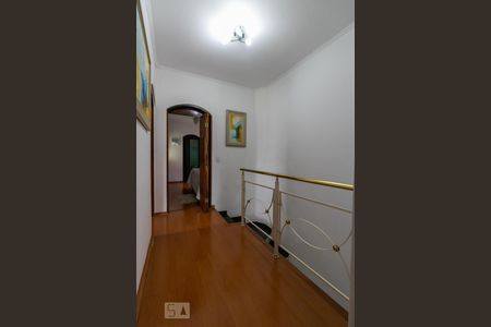 Casa à venda com 380m², 3 quartos e 6 vagasEscadas Sala