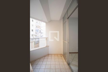 Varanda de apartamento para alugar com 3 quartos, 85m² em Setor Bela Vista, Goiânia