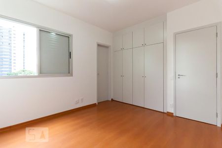Apartamento à venda com 97m², 3 quartos e 2 vagasQuarto