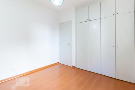 Apartamento à venda com 97m², 3 quartos e 2 vagasQuarto