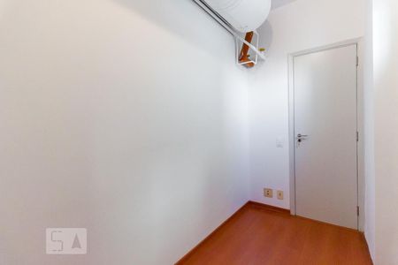 Apartamento à venda com 97m², 3 quartos e 2 vagasQuarto de Serviço
