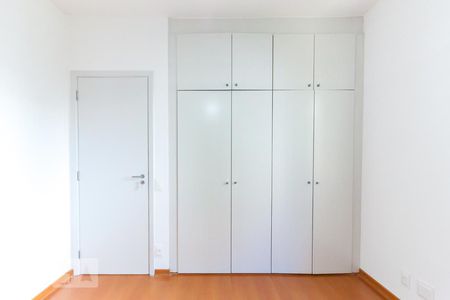 Apartamento à venda com 97m², 3 quartos e 2 vagasQuarto