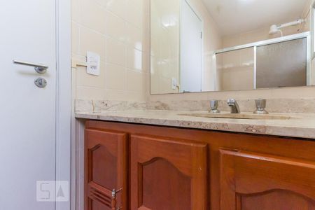 Lavabo de apartamento para alugar com 3 quartos, 97m² em Chácara Inglesa, São Paulo