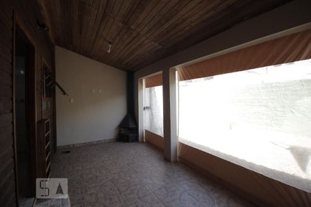 varanda de casa à venda com 2 quartos, 82m² em São José, Canoas