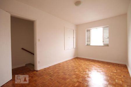 Quarto 1 de casa para alugar com 3 quartos, 140m² em Vila Gumercindo, São Paulo