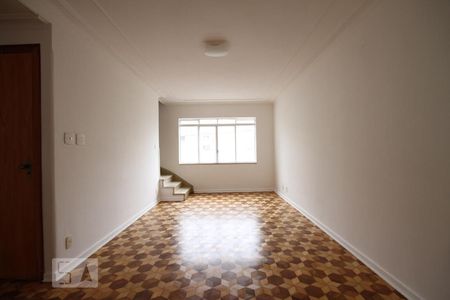 Sala de casa para alugar com 3 quartos, 140m² em Vila Gumercindo, São Paulo