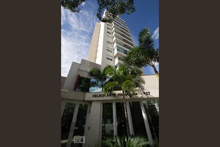 Apartamento para alugar com 40m², 1 quarto e 1 vaga Apartamento para alugar com 40m², 1 quarto e 1 vagaFachada