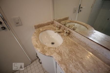 Apartamento à venda com 78m², 3 quartos e 2 vagasPia