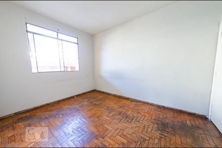 Sala de apartamento para alugar com 3 quartos, 76m² em Calafate, Belo Horizonte