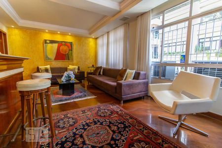 Sala 1 de apartamento para alugar com 4 quartos, 170m² em Lourdes, Belo Horizonte