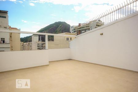 Apartamento à venda com 73m², 2 quartos e sem vagaÁrea comum