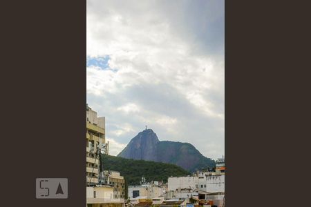 Apartamento à venda com 73m², 2 quartos e sem vagaVista