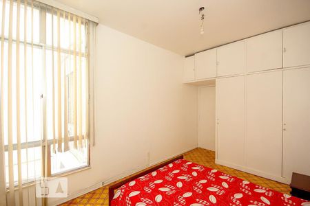 Quarto 1 de apartamento para alugar com 2 quartos, 73m² em Copacabana, Rio de Janeiro