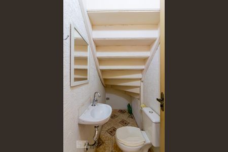 Casa para alugar com 200m², 3 quartos e 2 vagasLavabo