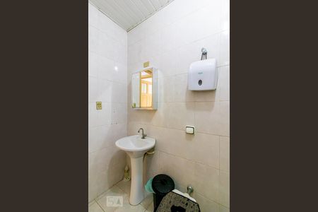 Casa para alugar com 200m², 3 quartos e 2 vagasBanheiro