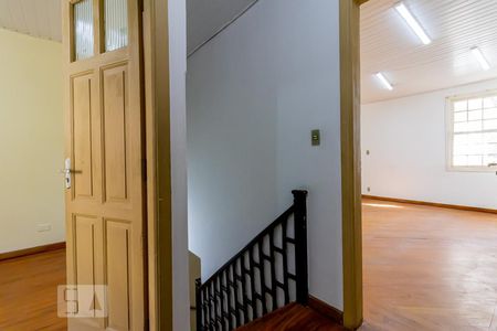 Casa para alugar com 200m², 3 quartos e 2 vagasCorredor Quartos