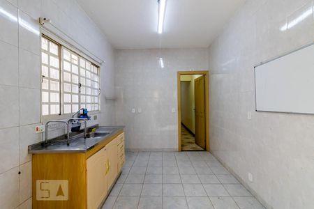 Casa para alugar com 200m², 3 quartos e 2 vagasCozinha