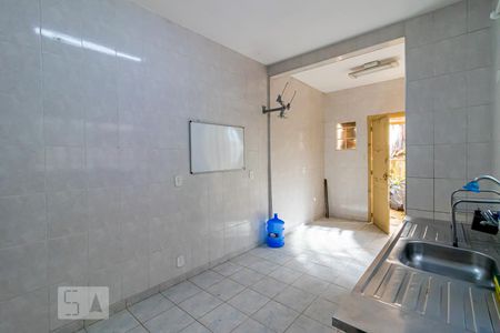 Casa para alugar com 200m², 3 quartos e 2 vagasCozinha