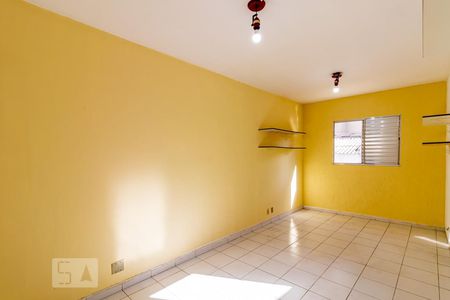 Casa para alugar com 200m², 3 quartos e 2 vagasSuite