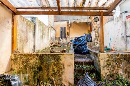 Casa para alugar com 200m², 3 quartos e 2 vagasQuintal