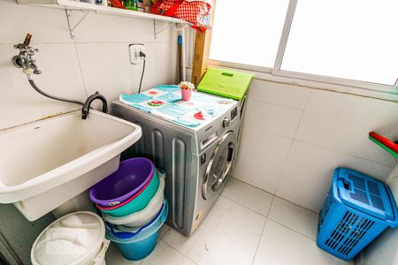 Apartamento para alugar com 60m², 3 quartos e 1 vagaÁrea de Serviço