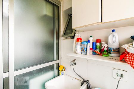 Apartamento para alugar com 60m², 3 quartos e 1 vagaÁrea de Serviço