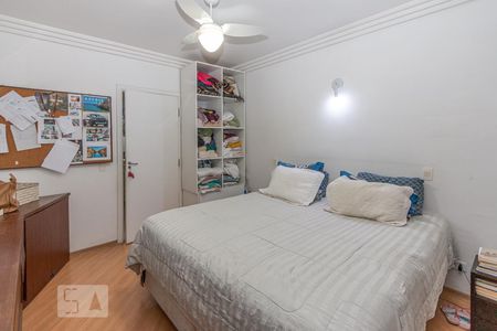 Suite 1 de casa à venda com 4 quartos, 250m² em Vila Gertrudes, São Paulo