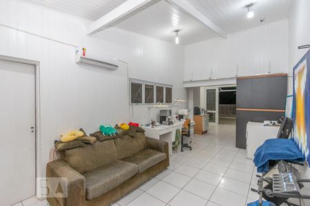 Casa à venda com 250m², 4 quartos e 2 vagasEspaço Multiuso