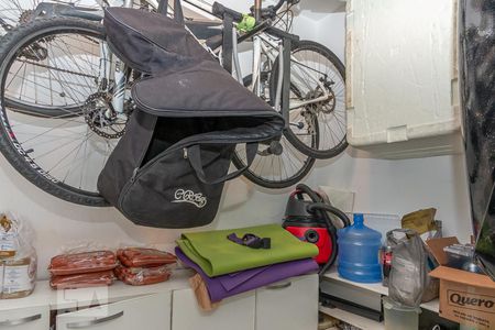 Casa à venda com 250m², 4 quartos e 2 vagasQuarto de Serviço