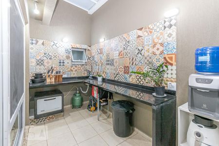 Casa à venda com 250m², 4 quartos e 2 vagasCozinha