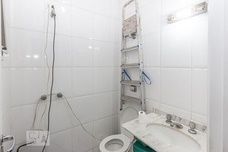 Casa à venda com 250m², 4 quartos e 2 vagasBanheiro do Espaço Multiuso