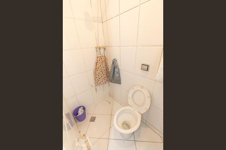 Casa à venda com 250m², 4 quartos e 2 vagasBanheiro de Serviço