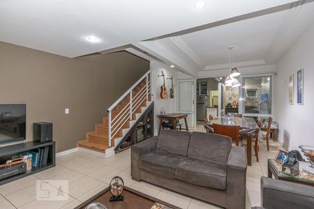 Sala de casa à venda com 4 quartos, 250m² em Vila Gertrudes, São Paulo