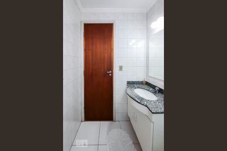 Apartamento para alugar com 64m², 2 quartos e 1 vaga Apartamento para alugar com 64m², 2 quartos e 1 vagaBanheiro