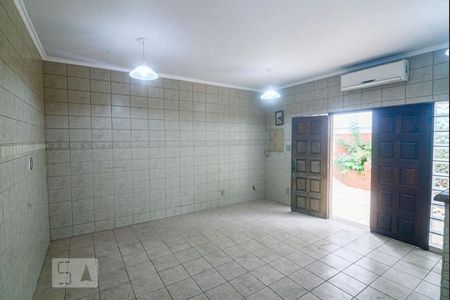 Casa à venda com 382m², 4 quartos e 3 vagasSalão