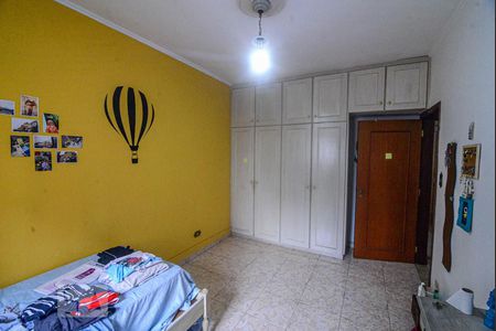 Casa à venda com 382m², 4 quartos e 3 vagasQuarto 2