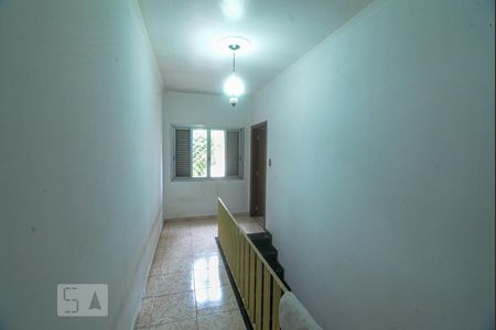 Casa à venda com 382m², 4 quartos e 3 vagasEscadas