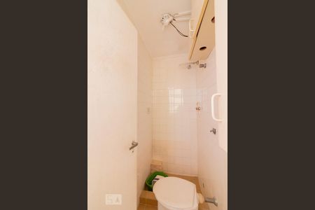 Apartamento à venda com 65m², 2 quartos e sem vagaBanheiro de Serviço