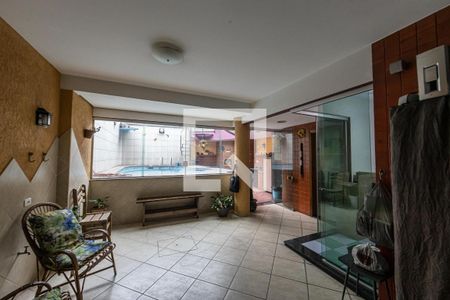 Casa à venda com 240m², 2 quartos e 2 vagasLazer