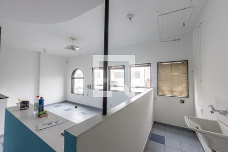 Casa à venda com 240m², 2 quartos e 2 vagasKitnet