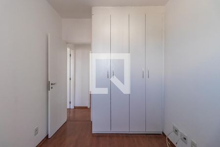 Apartamento à venda com 105m², 4 quartos e 2 vagasQuarto 2