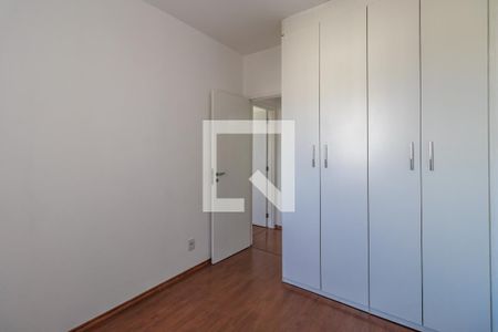 Apartamento à venda com 105m², 4 quartos e 2 vagasQuarto 2