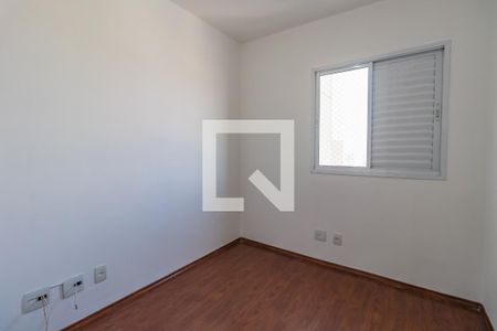 Apartamento à venda com 105m², 4 quartos e 2 vagasQuarto 2