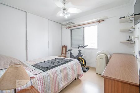 Apartamento à venda com 180m², 4 quartos e 2 vagas Apartamento à venda com 180m², 4 quartos e 2 vagasSuite 3