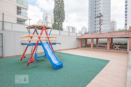 Apartamento à venda com 180m², 4 quartos e 2 vagas Apartamento à venda com 180m², 4 quartos e 2 vagasPlayground