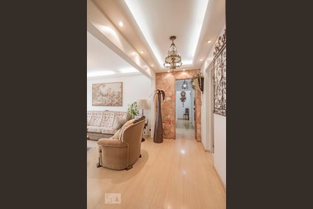 Apartamento à venda com 180m², 4 quartos e 2 vagas Apartamento à venda com 180m², 4 quartos e 2 vagasHall de Entrada