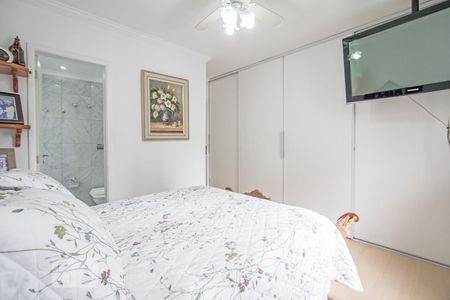 Apartamento à venda com 180m², 4 quartos e 2 vagas Apartamento à venda com 180m², 4 quartos e 2 vagasSuite 2