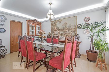 Apartamento à venda com 180m², 4 quartos e 2 vagas Apartamento à venda com 180m², 4 quartos e 2 vagasSala de Jantar
